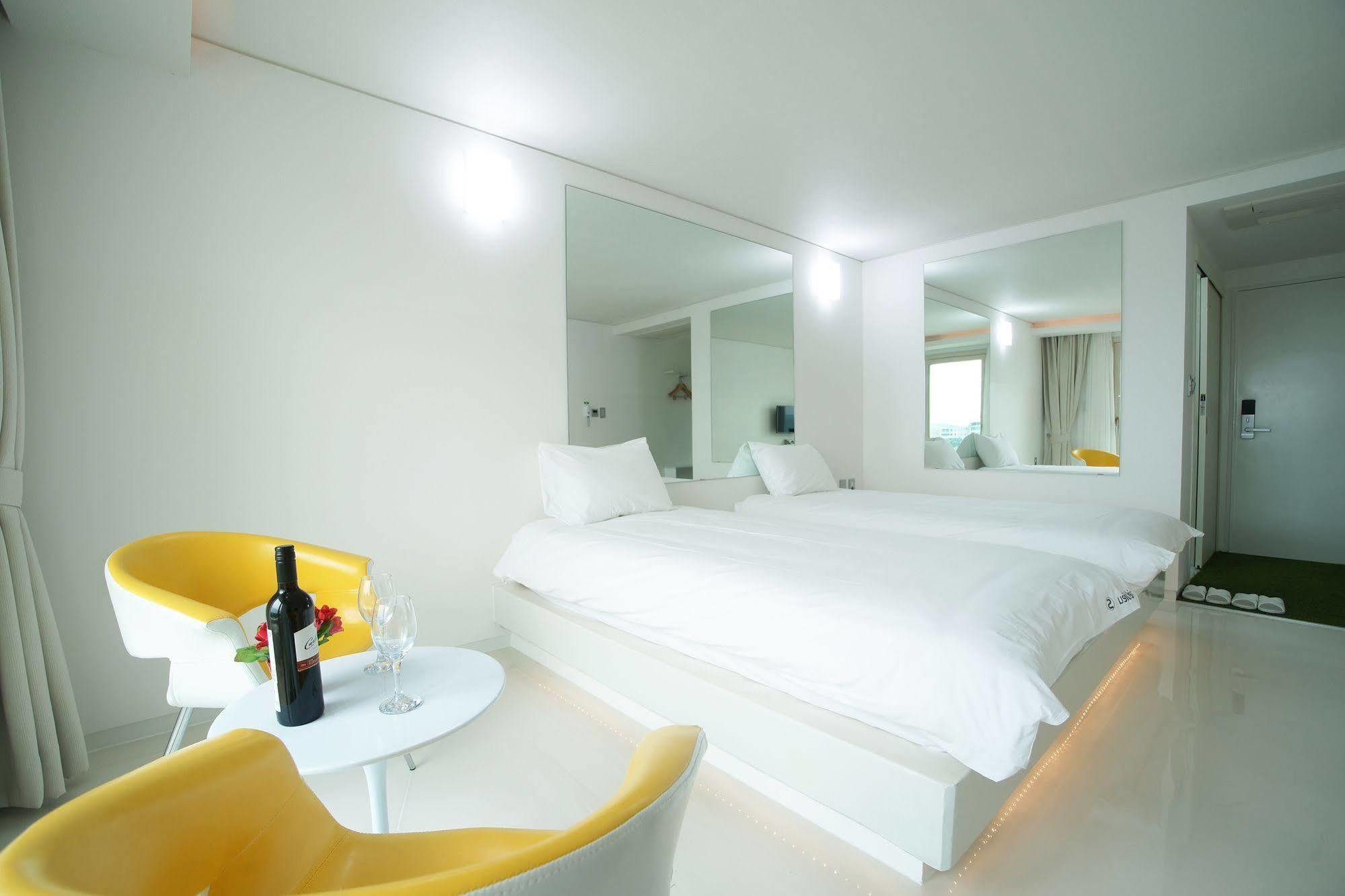 Hotel Ciel Bleu Чеджудо Экстерьер фото