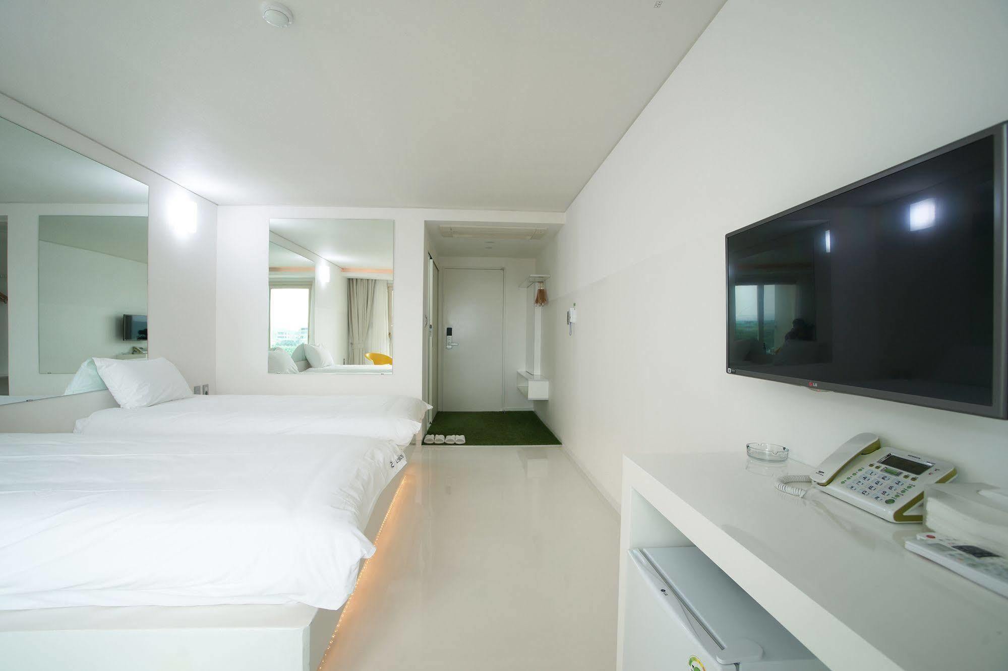 Hotel Ciel Bleu Чеджудо Экстерьер фото