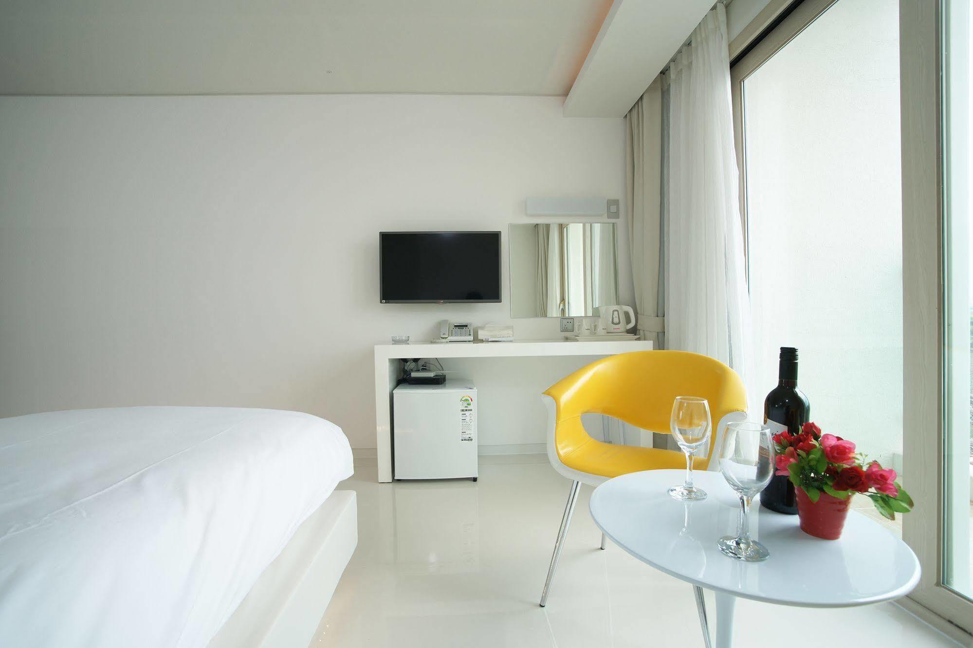 Hotel Ciel Bleu Чеджудо Экстерьер фото