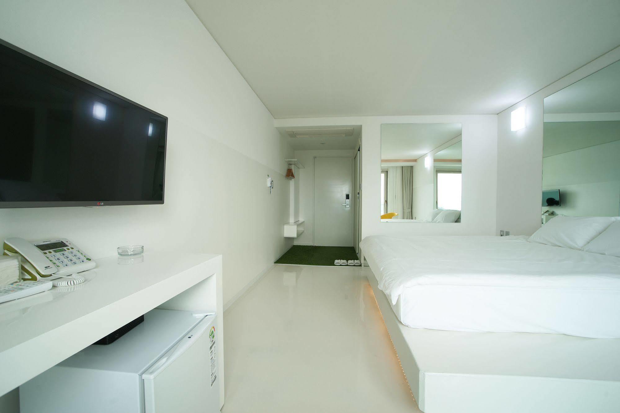 Hotel Ciel Bleu Чеджудо Экстерьер фото